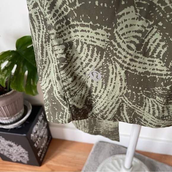 Lululemon Yoga Haven Kimono Mini Wavy Desert Olive Fatigue Green Cardigan EUC 10 - Picture 10 of 12